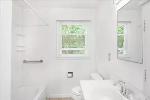 1020 S College Ave, College Place, WA 99324 - Photo 11