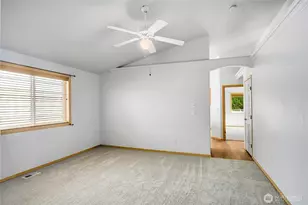 6005 74th Ave NE, Marysville, WA 98270 - Photo 7