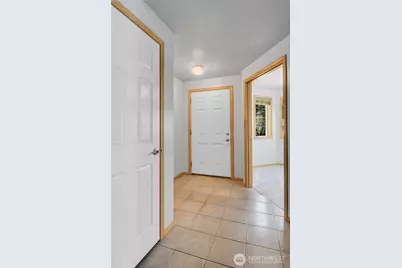 6005 74th Avenue NE, Marysville, WA 98270 - Photo 3