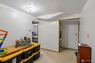 4151 23rd Ave SW, Seattle, WA 98106 - Photo 31