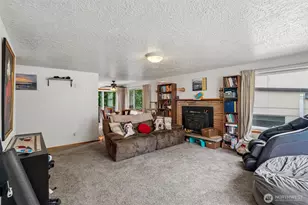 4151 23rd Ave SW, Seattle, WA 98106 - Photo 9