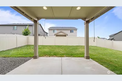 543 SW Angelina Loop, College Place, WA 99362 - Photo 27