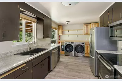 30633 4th Avenue S, Federal Way, WA 98003 - Photo 7