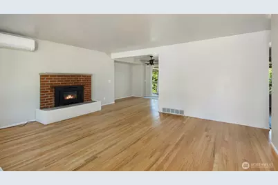 30633 4th Avenue S, Federal Way, WA 98003 - Photo 5