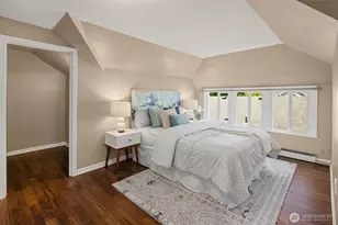 127 NE 56th St, Seattle, WA 98105 - Photo 25