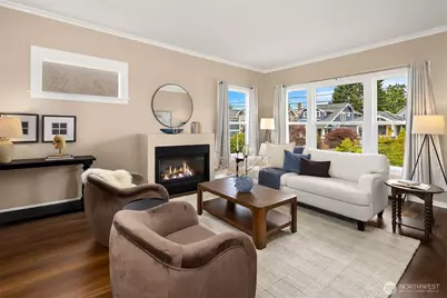 127 NE 56th Street, Seattle, WA 98105 - Photo 3