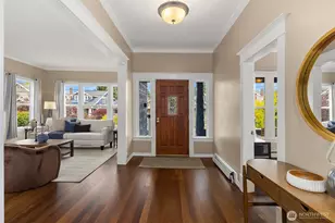 127 NE 56th St, Seattle, WA 98105 - Photo 19