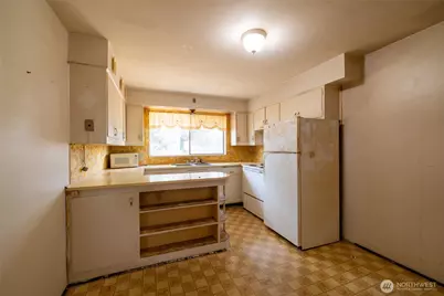 201 Harrison Avenue, Centralia, WA 98531 - Photo 9