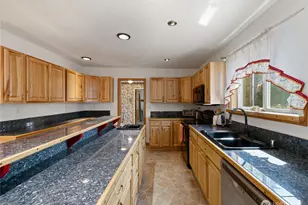 870 W Lost Lake Rd, Shelton, WA 98584 - Photo 11