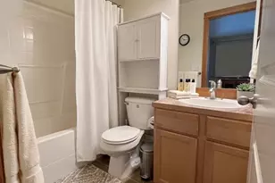 1121 N 94th St, Seattle, WA 98103 - Photo 13