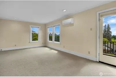 910 11th Avenue E, Seattle, WA 98102 - Photo 23