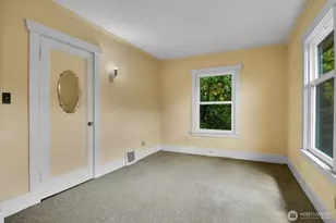910 11th Ave E, Seattle, WA 98102 - Photo 21