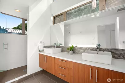 1706 Alki Avenue #B, Seattle, WA 98116 - Photo 15