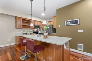 10720 SE 242nd St, Kent, WA 98030 - Photo 9