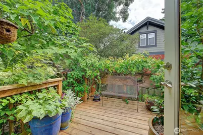 7418 8th Avenue NW, Seattle, WA 98117 - Photo 11