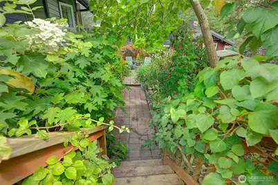 7418 8th Avenue NW, Seattle, WA 98117 - Photo 27