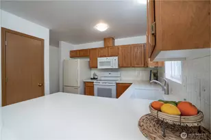 227 E 63rd St, Tacoma, WA 98404 - Photo 9