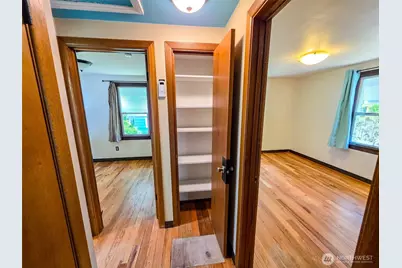 11422 71st Place S, Seattle, WA 98178 - Photo 9