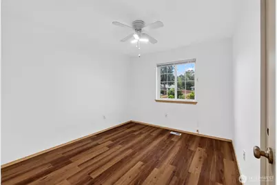 426 Comet Street, Milton, WA 98354 - Photo 19
