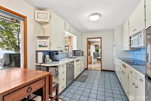 8693 Oertel Dr, Blaine, WA 98230 - Photo 17
