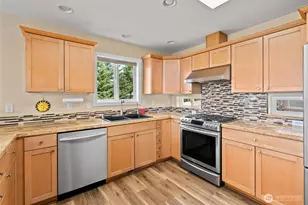 1243 Farragut Dr, Coupeville, WA 98239 - Photo 13