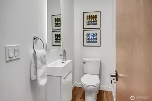 2359 Yale Ave. E., Seattle, WA 98102 - Photo 7