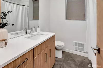 2359 Yale Avenue E #A, Seattle, WA 98102 - Photo 15