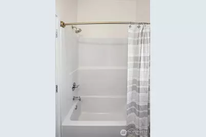 12526 15th Avenue NE #D, Seattle, WA 98125 - Photo 25