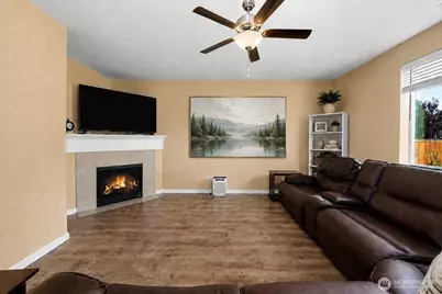 516 Petersen Drive E, Enumclaw, WA 98022 - Photo 9