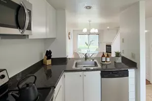 8013 NE 177th Ct, Kenmore, WA 98028 - Photo 3