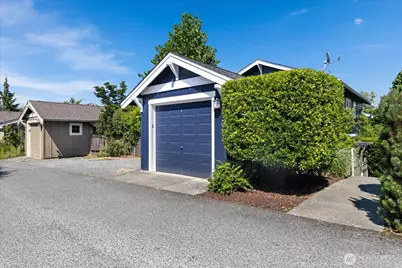 5925 31st Avenue SW, Seattle, WA 98126 - Photo 29