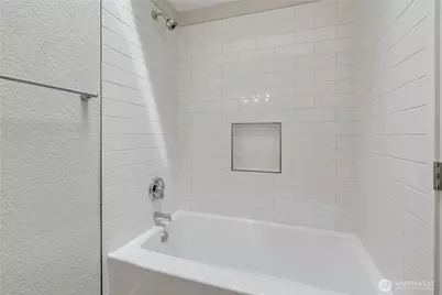 1811 162nd Street E, Tacoma, WA 98445 - Photo 15