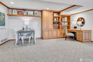 8900 NE 16th St, Clyde Hill, WA 98004 - Photo 25