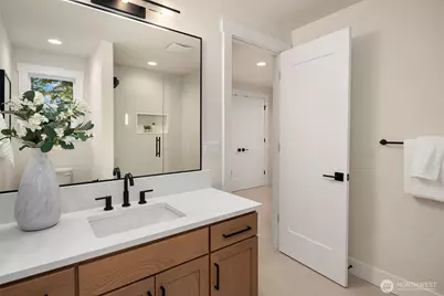 816 165th Avenue NE, Bellevue, WA 98008 - Photo 27