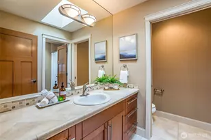 317 1st St, Kirkland, WA 98033 - Photo 27