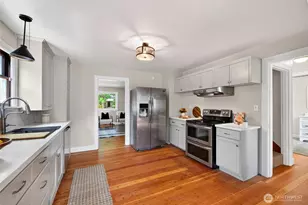 2910 N 9th St, Tacoma, WA 98406 - Photo 9