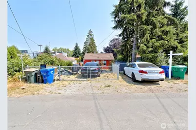 9212 Kelsey Lane SW, Seattle, WA 98106 - Photo 5