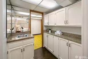 647 NW 51st St, Seattle, WA 98107 - Photo 29