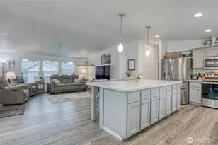 1019 Stanford Dr, Cosmopolis, WA 98537 - Photo 11