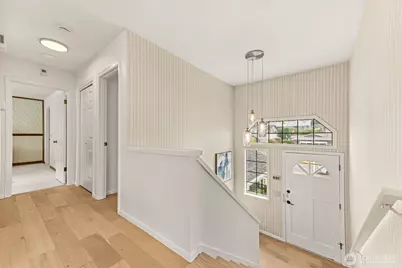 543 Hemlock Way, Edmonds, WA 98020 - Photo 7