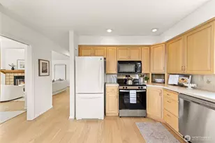 543 Hemlock Way, Edmonds, WA 98020 - Photo 13