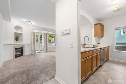 2420 Grand Avenue #101, Everett, WA 98201 - Photo 5