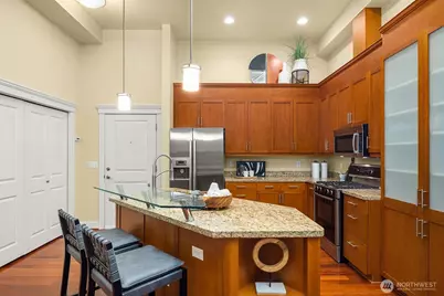3150 W Government Way #105, Seattle, WA 98199 - Photo 5