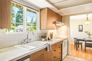 9804 241st Pl SW, Edmonds, WA 98020 - Photo 15