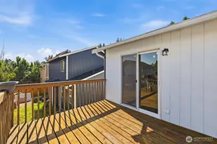 1119 127th St E, Tacoma, WA 98445 - Photo 17
