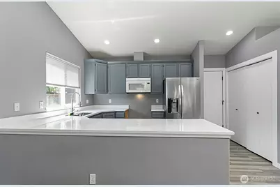 5601 71st Avenue W, Marysville, WA 98270 - Photo 13