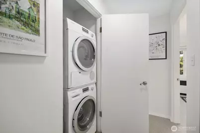 632 13th Avenue E #19, Seattle, WA 98102 - Photo 29