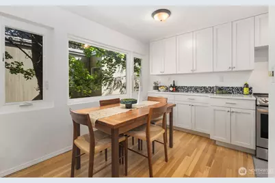 632 13th Avenue E #19, Seattle, WA 98102 - Photo 13