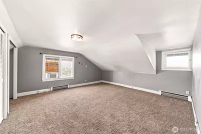 400 Cedar Avenue S, Renton, WA 98057 - Photo 15