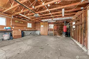 400 Cedar Ave S, Renton, WA 98057 - Photo 31